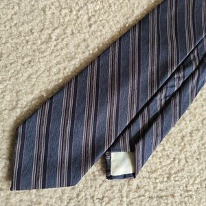🌈Resilio Men’s Tie